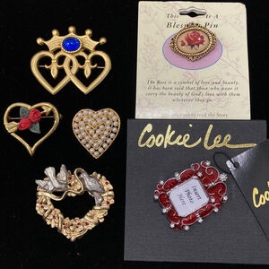 Hearts and Romance Brooch Lot